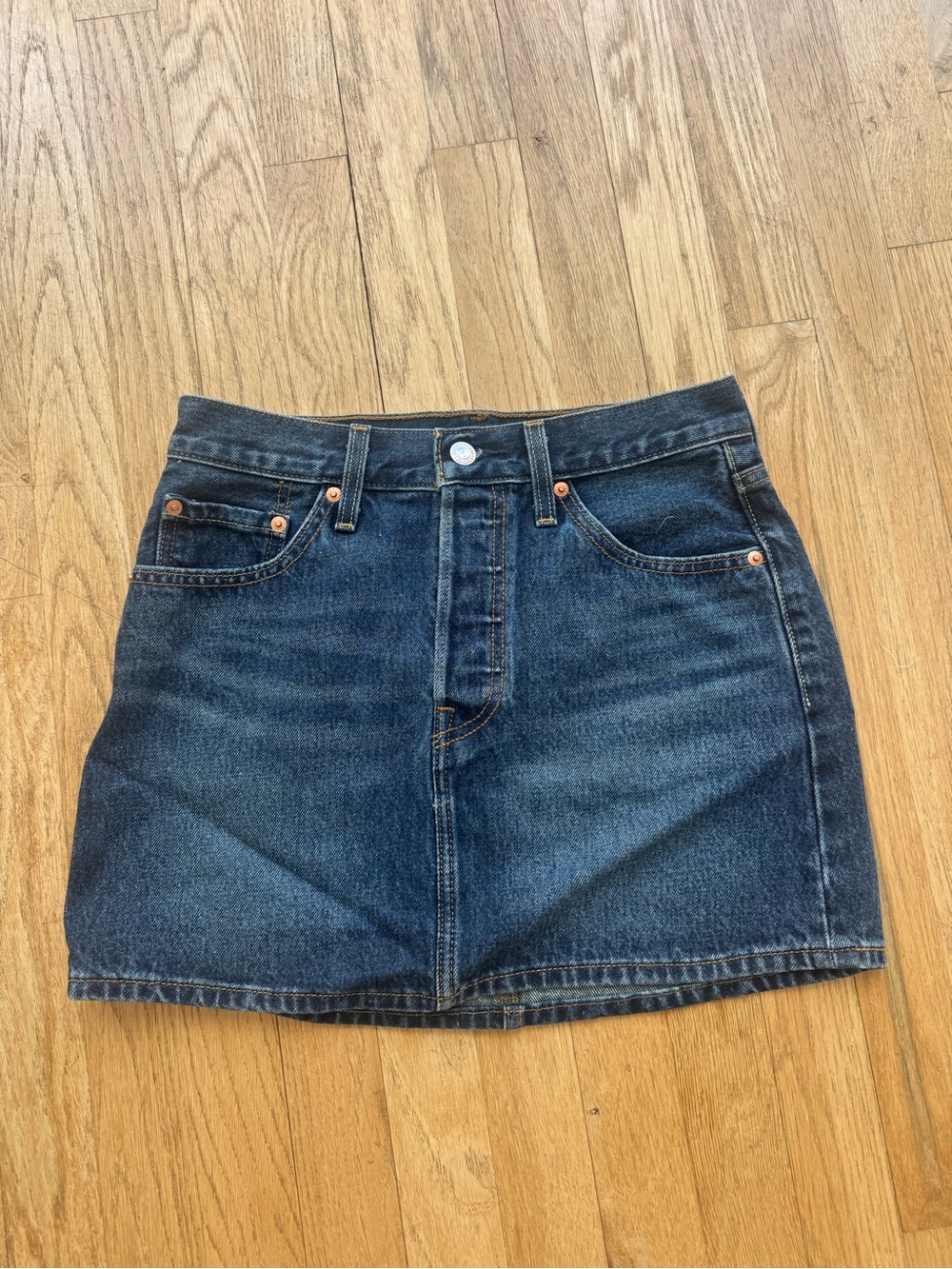 Levi's Denim Mini Skirt (Never Worn!)